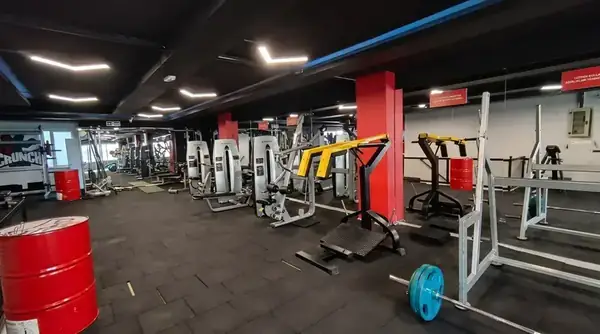Crunch Fitness GOP 500 Evler Tesis Fotoğrafı #3